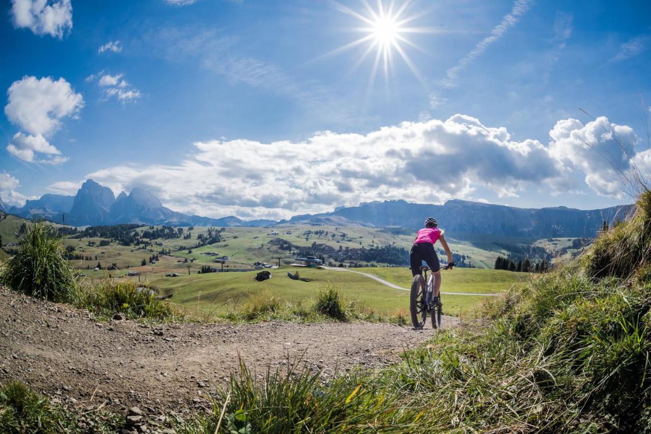 Sporthotel Floralpina Alpe Di Siusi Εξωτερικό φωτογραφία